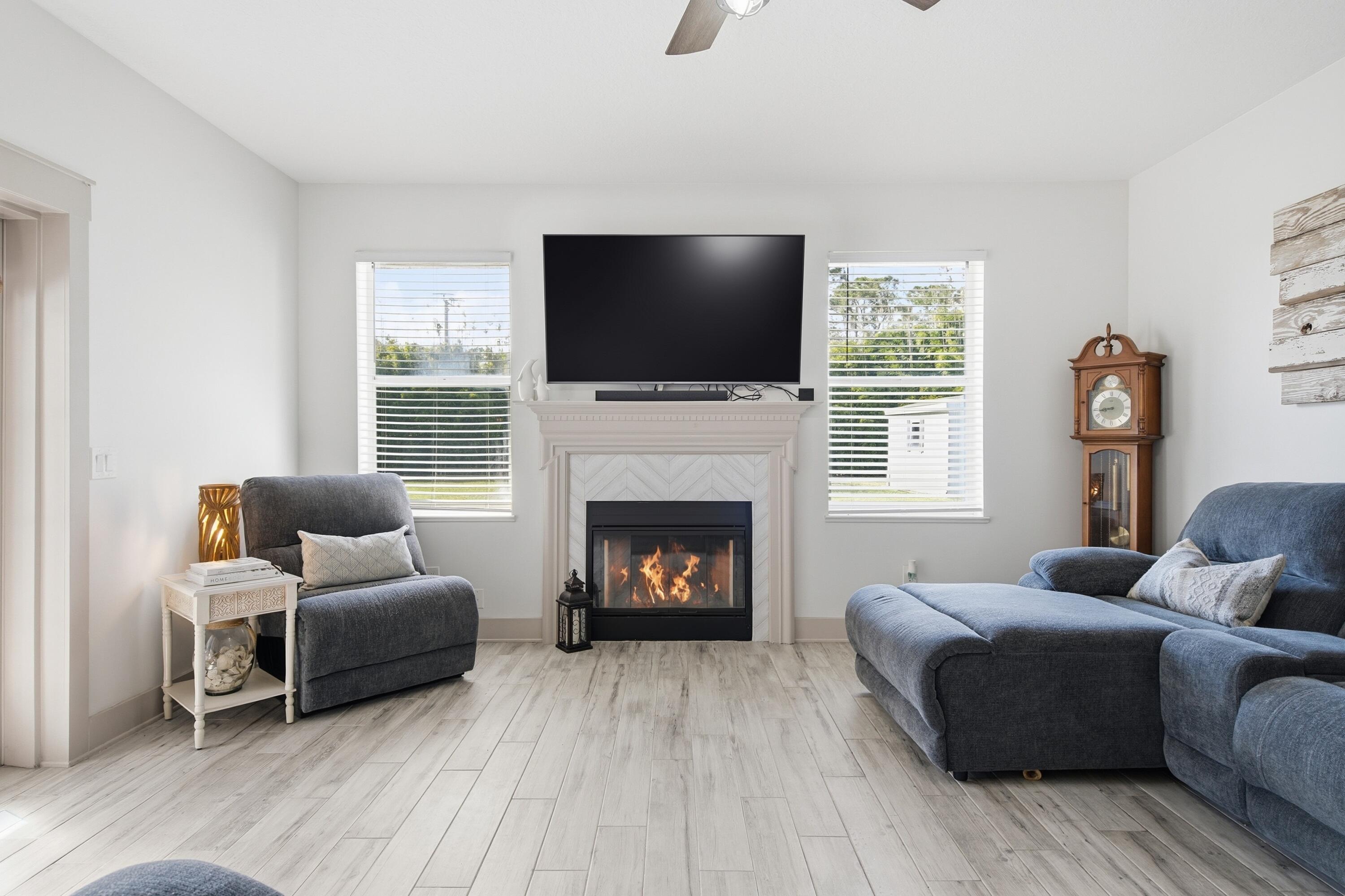 SOUTHERN OAK ESTATES - Residential