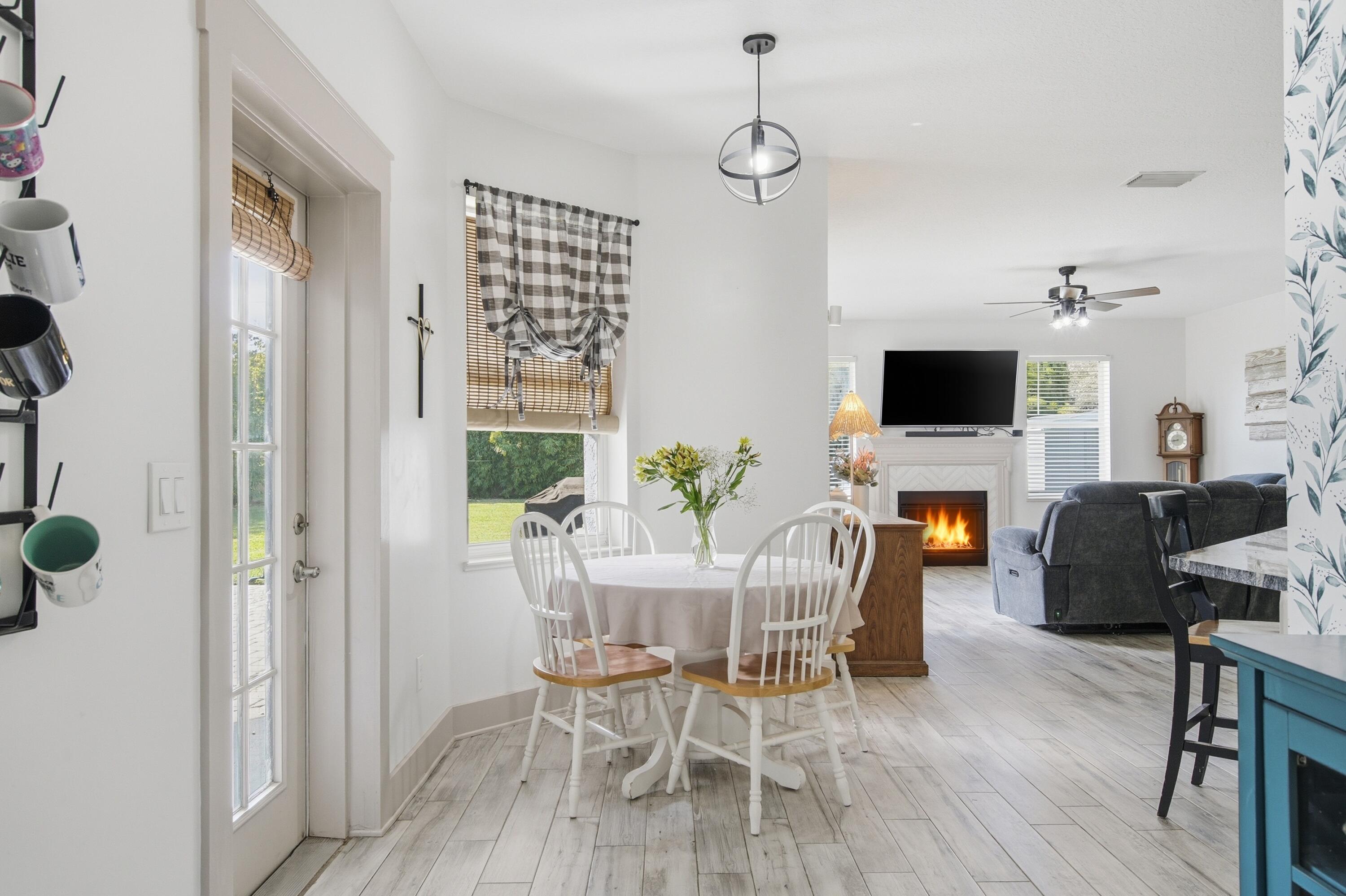 SOUTHERN OAK ESTATES - Residential