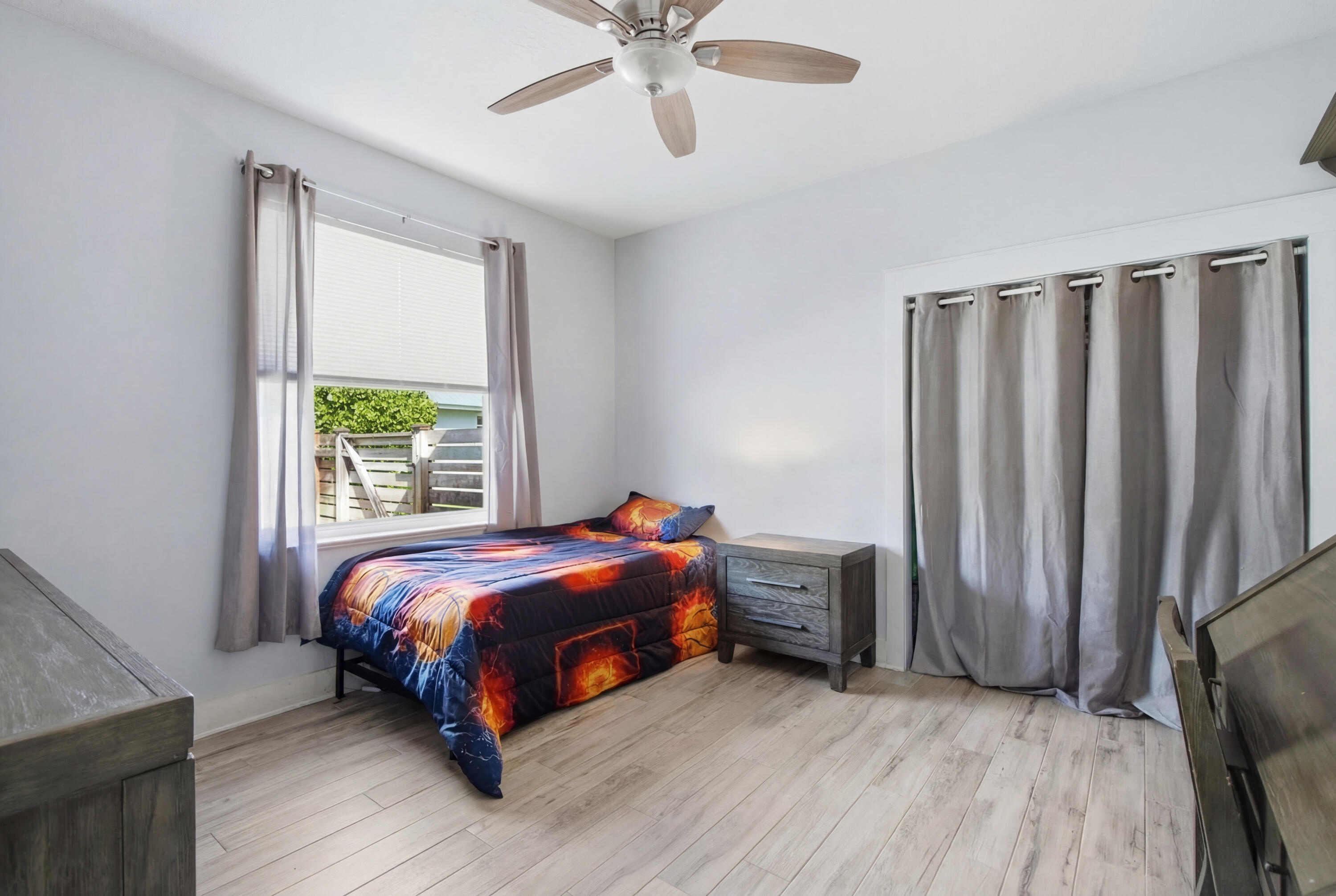 SOUTHERN OAK ESTATES - Residential