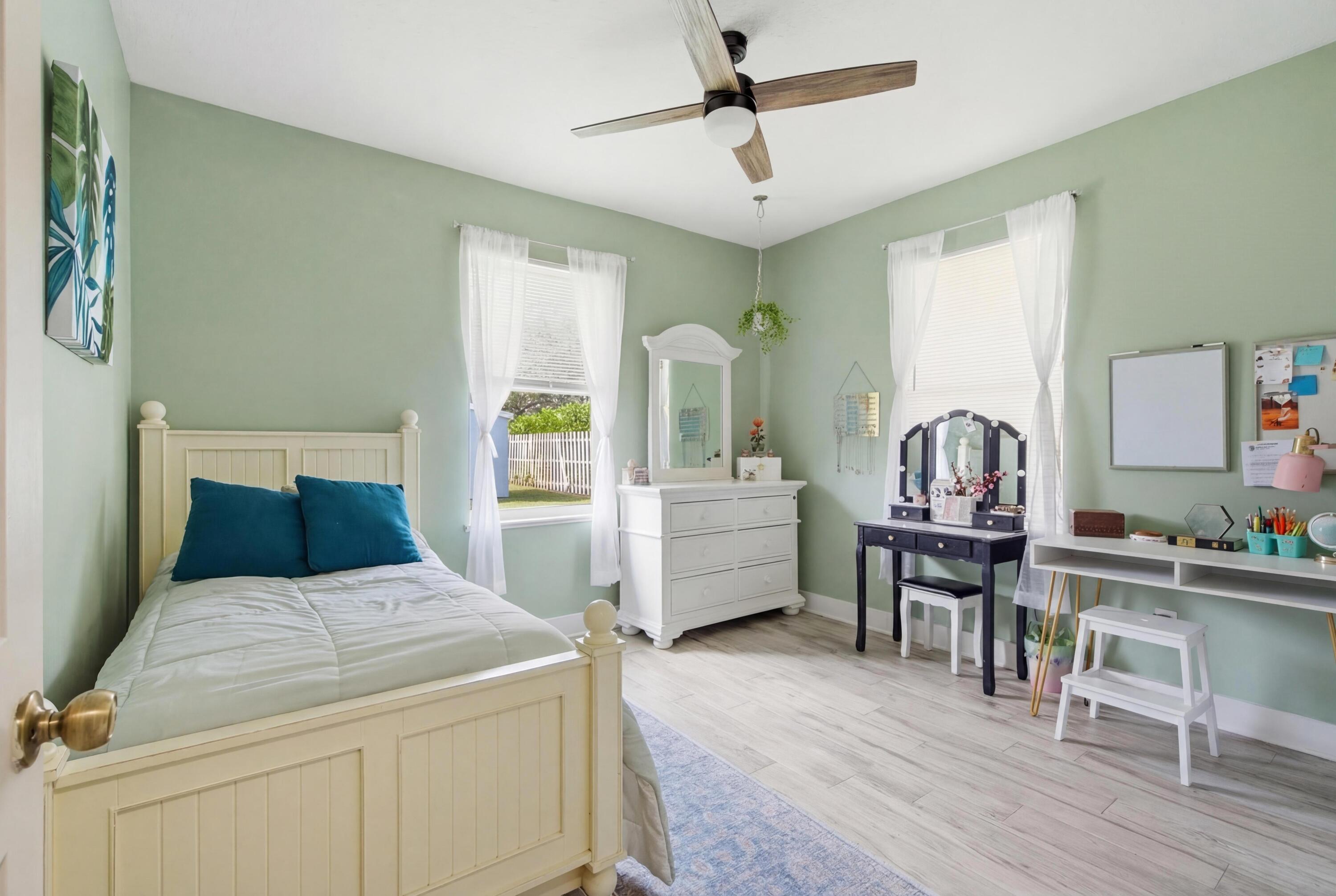 SOUTHERN OAK ESTATES - Residential