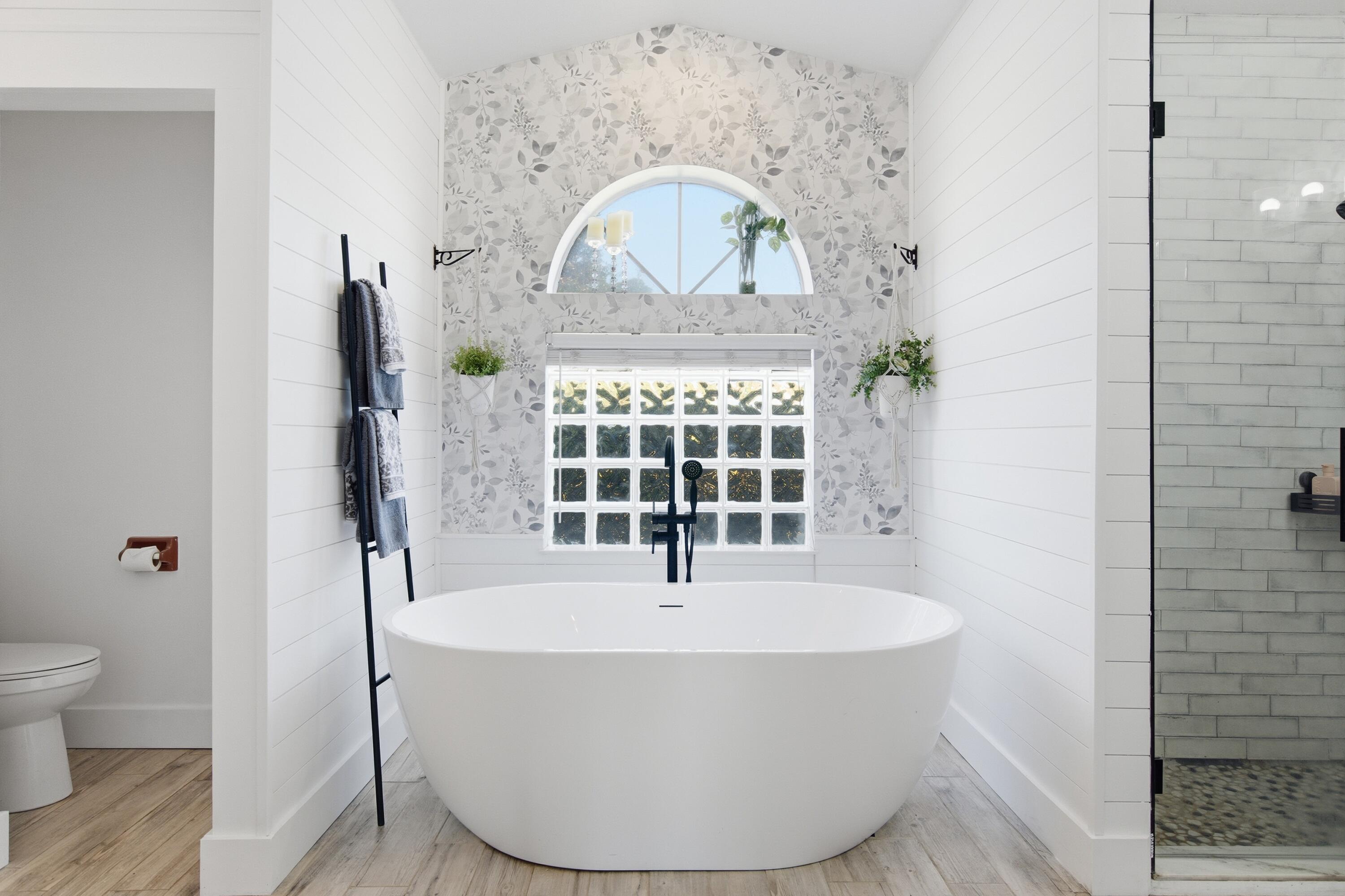 SOUTHERN OAK ESTATES - Residential