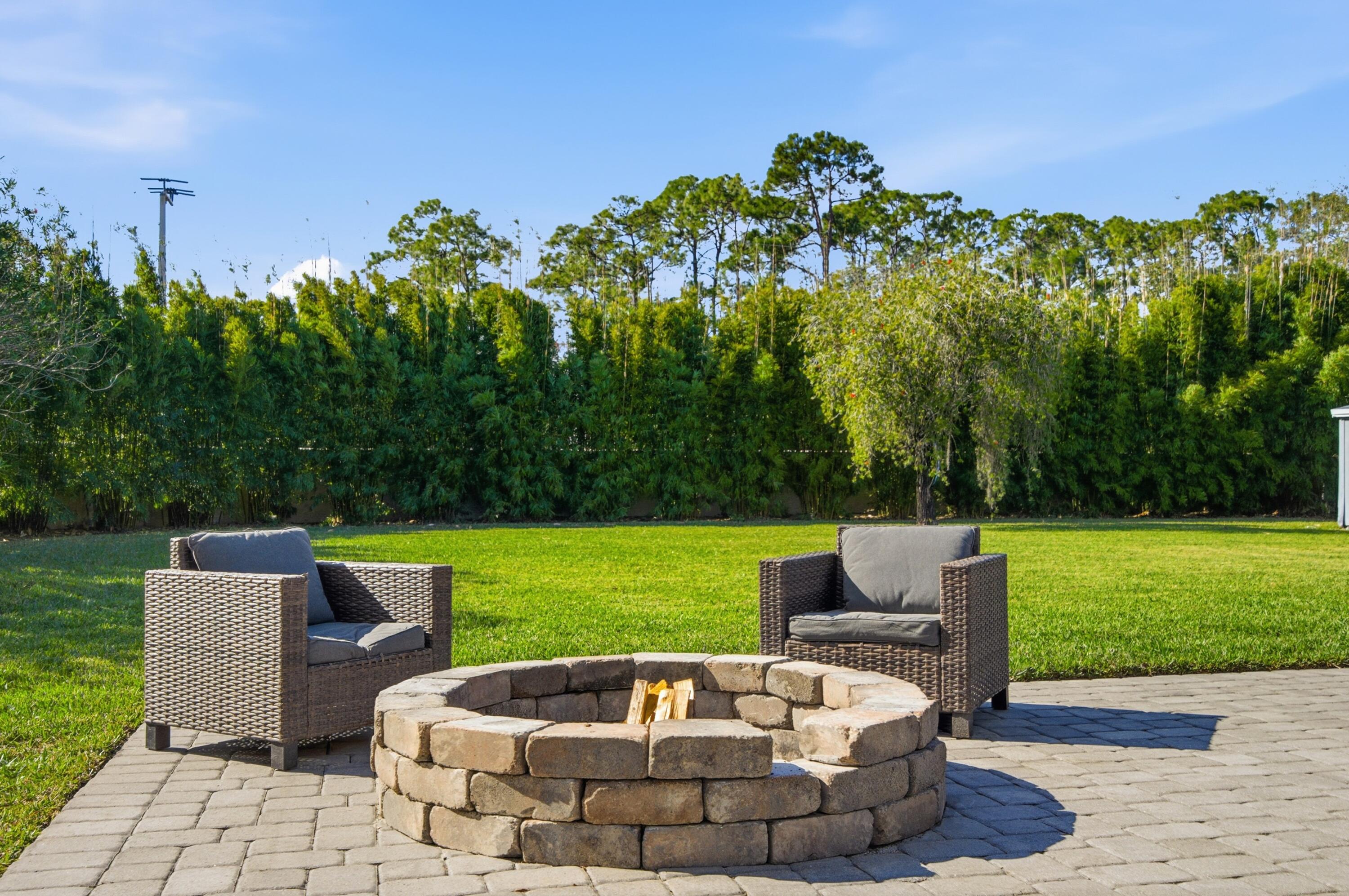 SOUTHERN OAK ESTATES - Residential