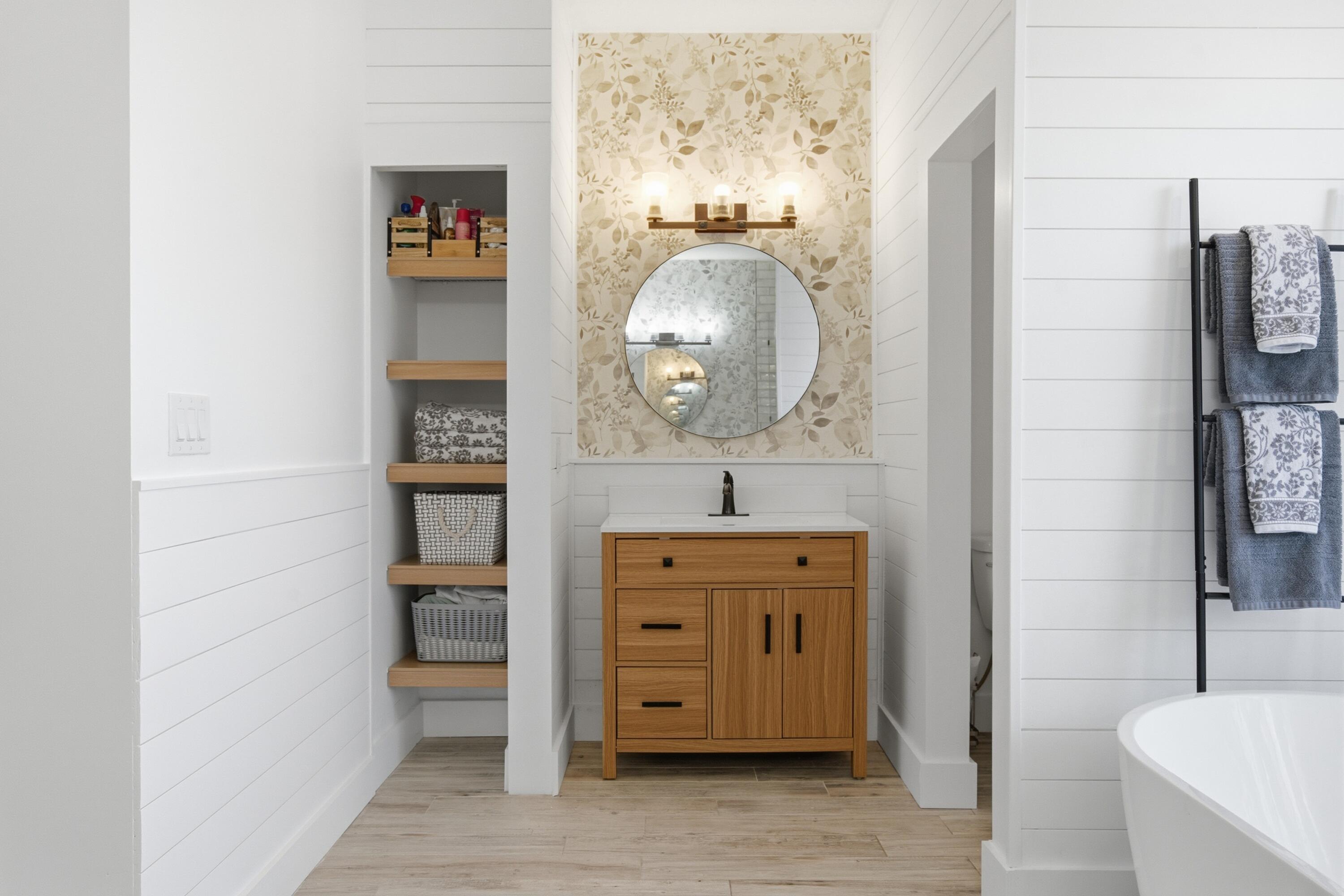 SOUTHERN OAK ESTATES - Residential