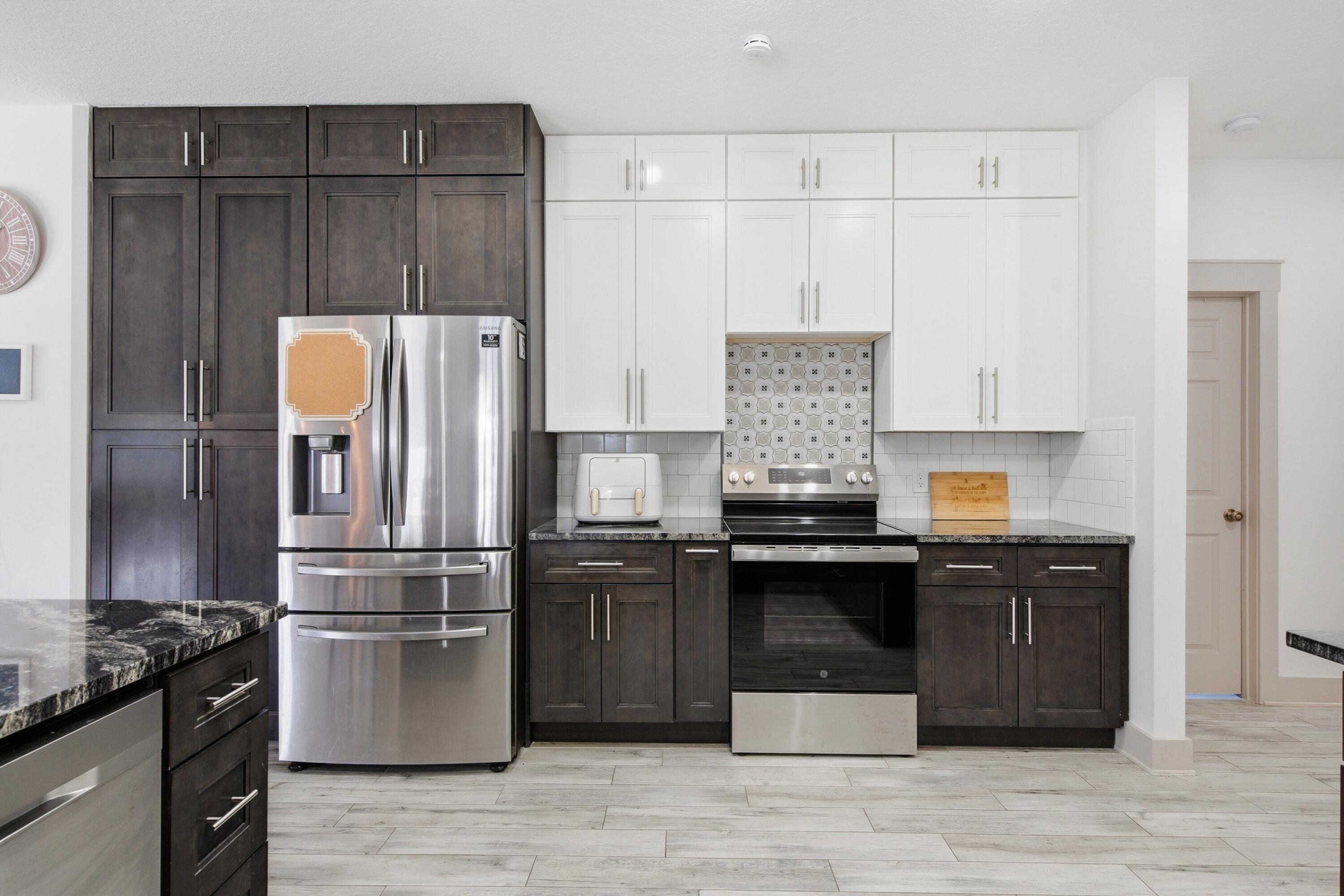 SOUTHERN OAK ESTATES - Residential