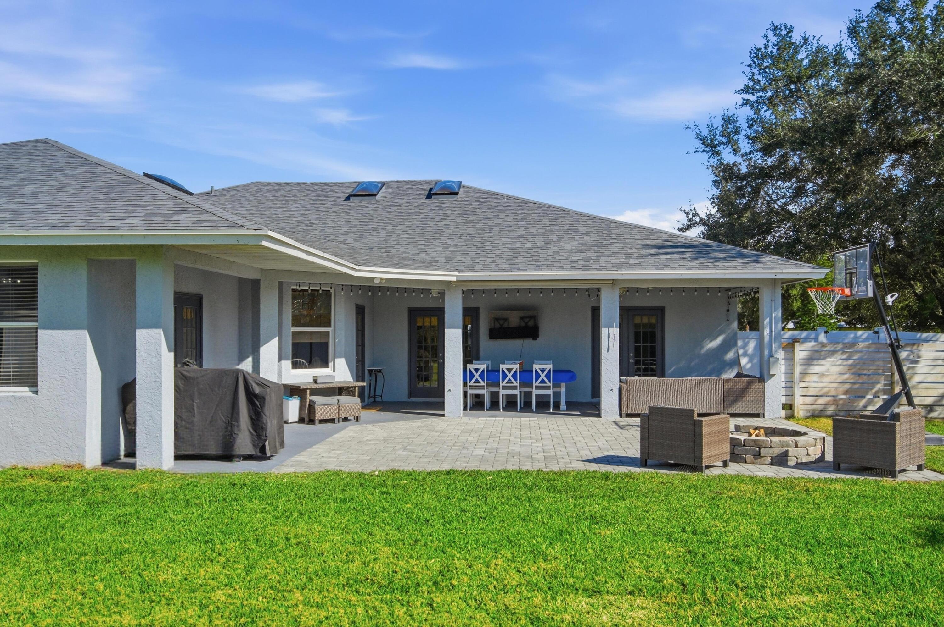 SOUTHERN OAK ESTATES - Residential