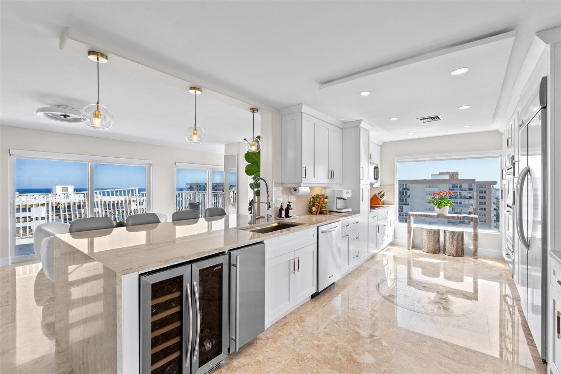 1160 Hillsboro Mile PH