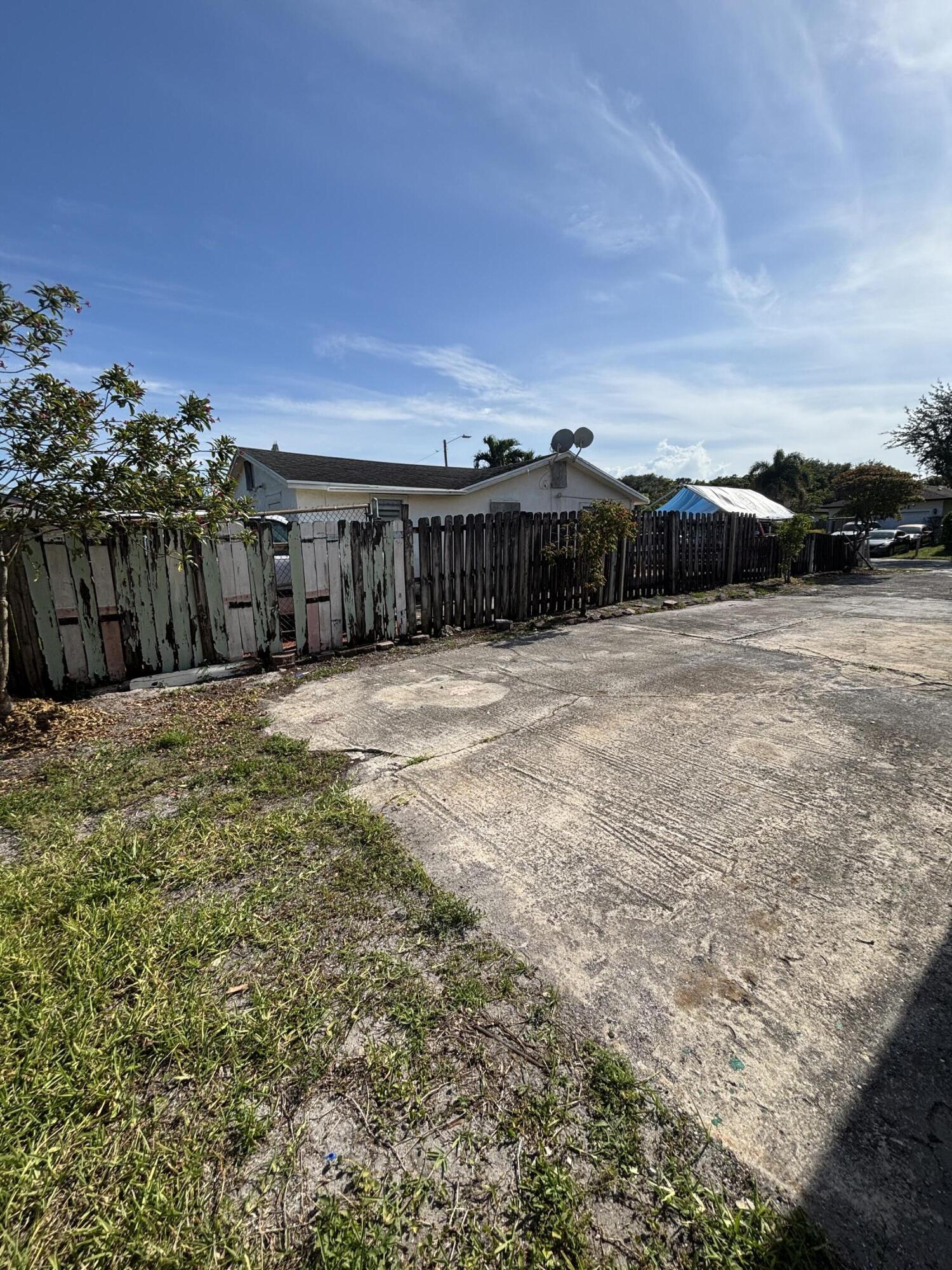 JEANART PARK - Residential Lease