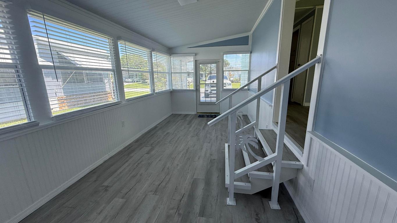 6919 SE Congress Street