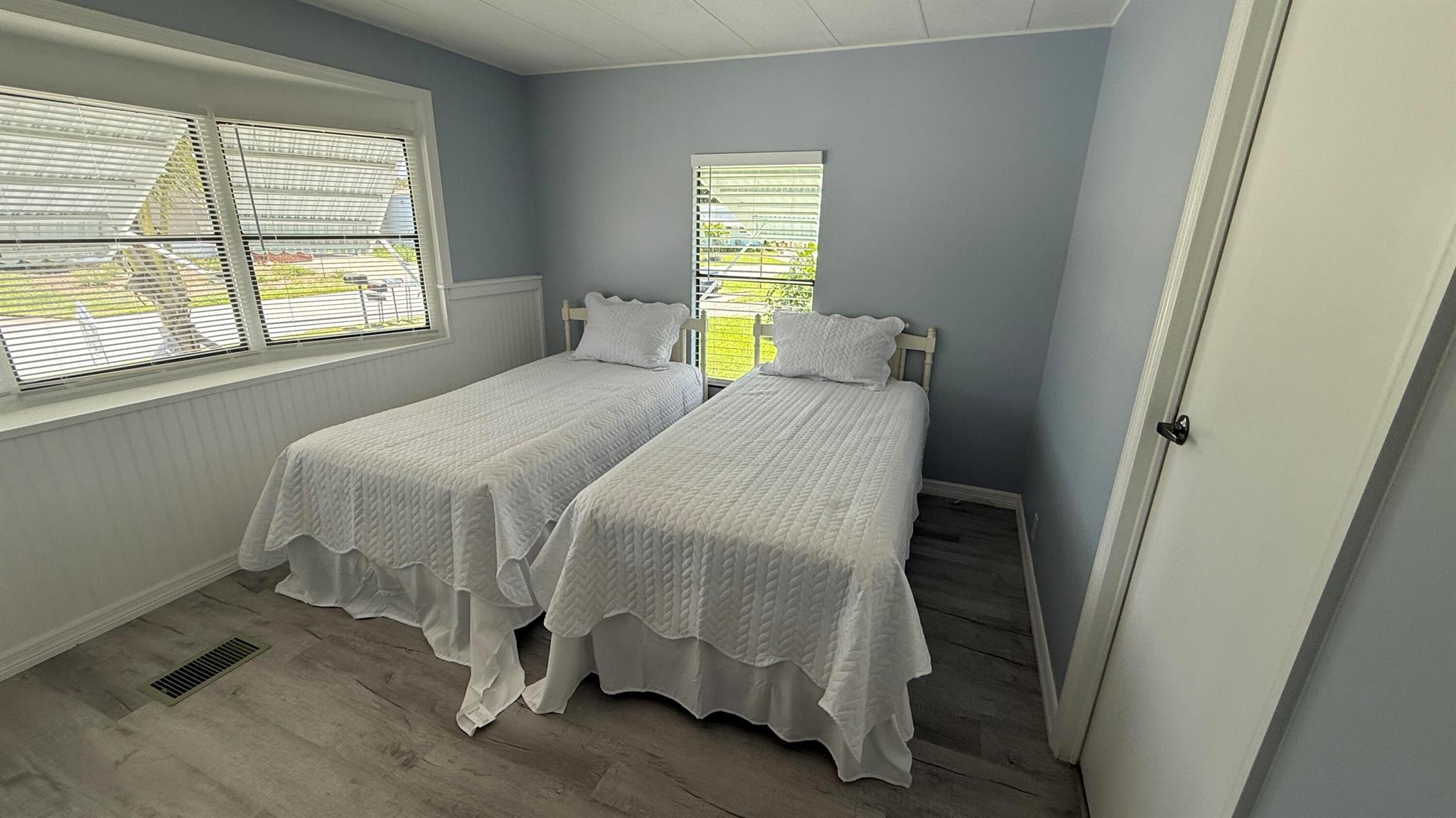 CAMBRIDGE AT HERITAGE RID - Residential