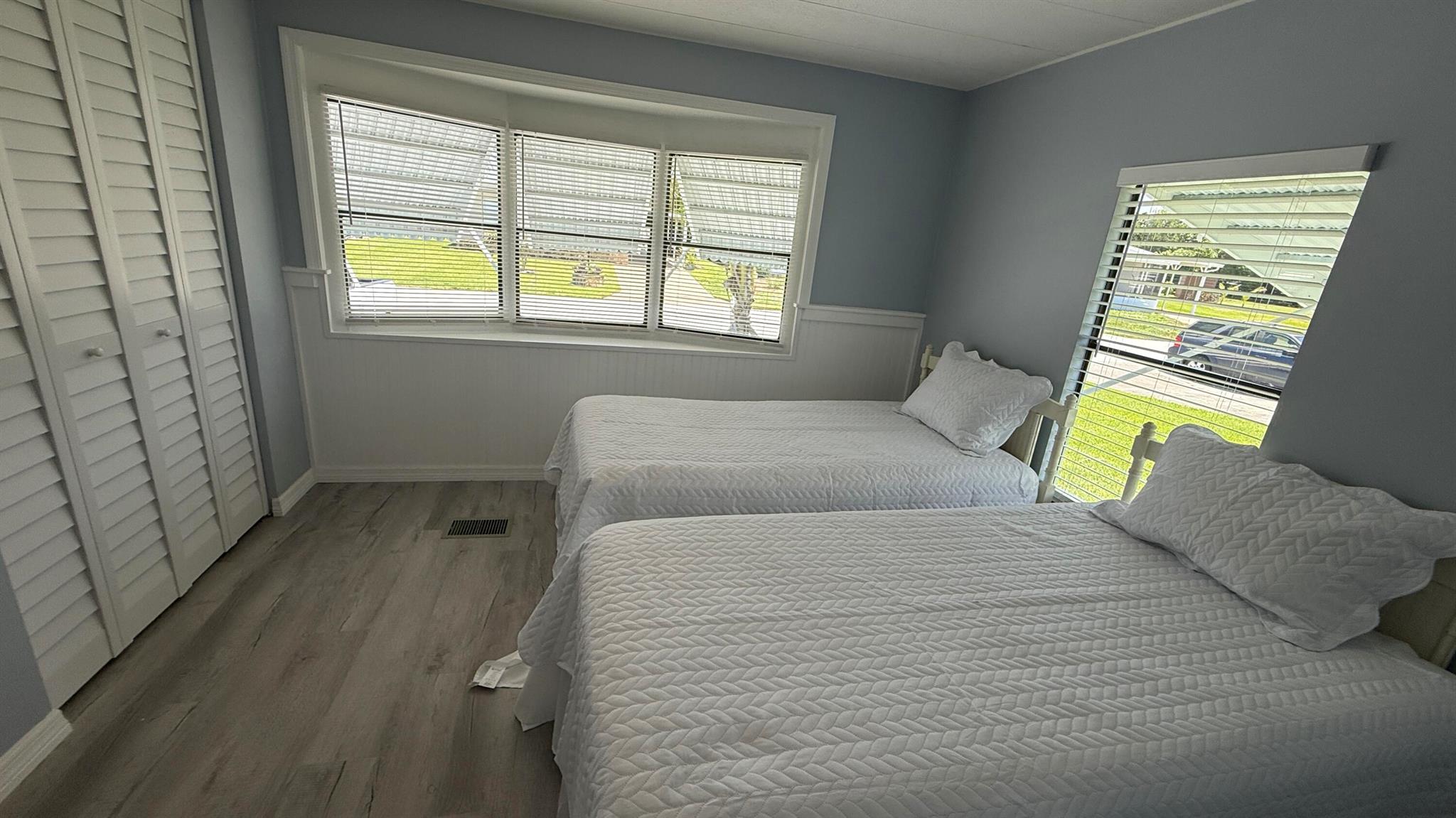 CAMBRIDGE AT HERITAGE RID - Residential