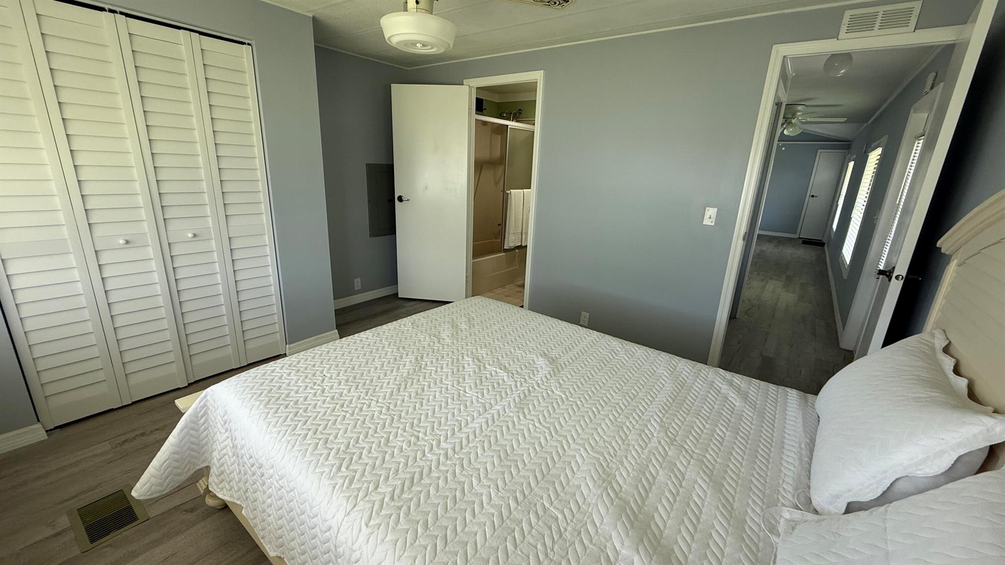 CAMBRIDGE AT HERITAGE RID - Residential