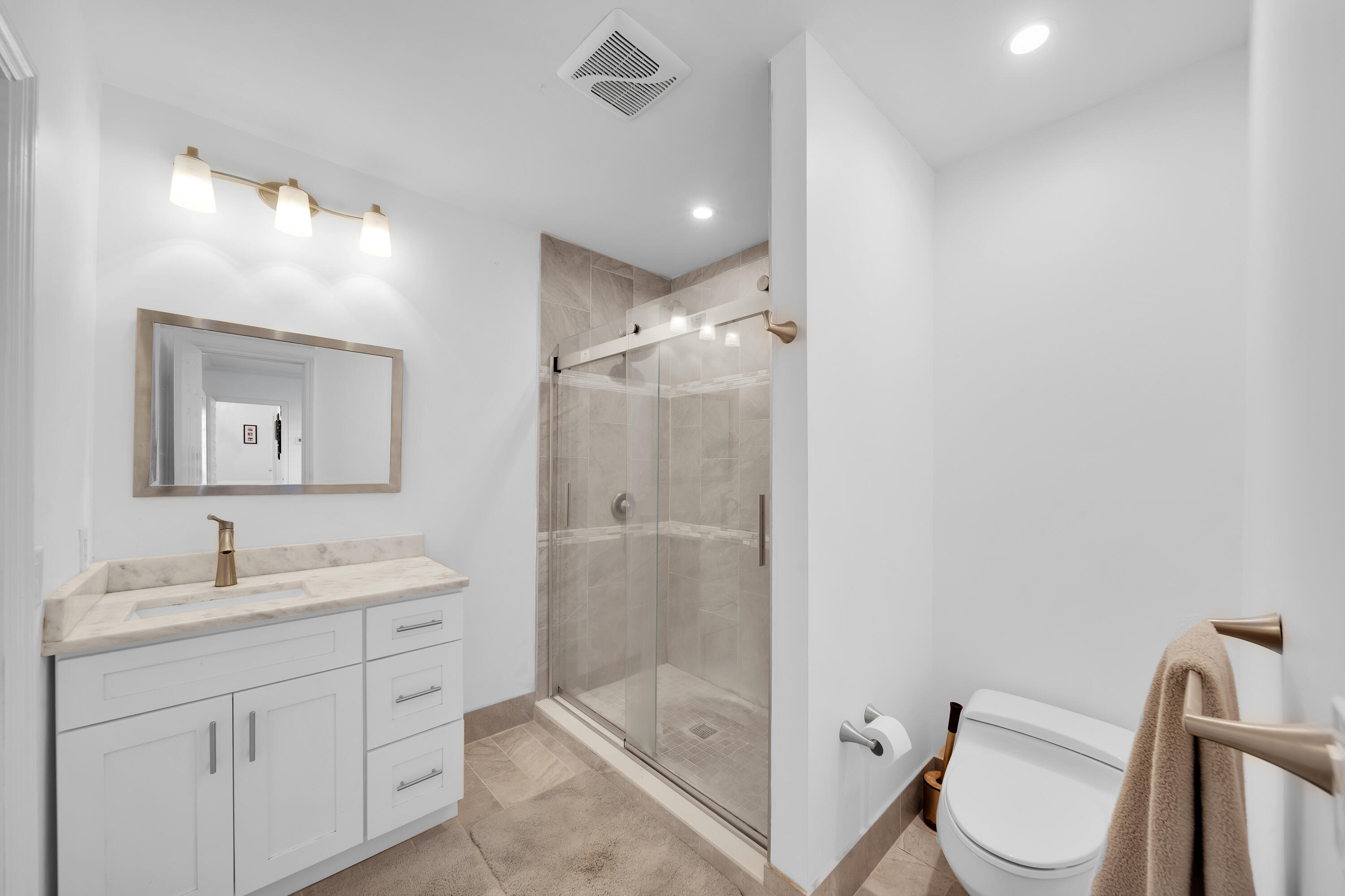 SANTA BARBARA SHORES - Residential