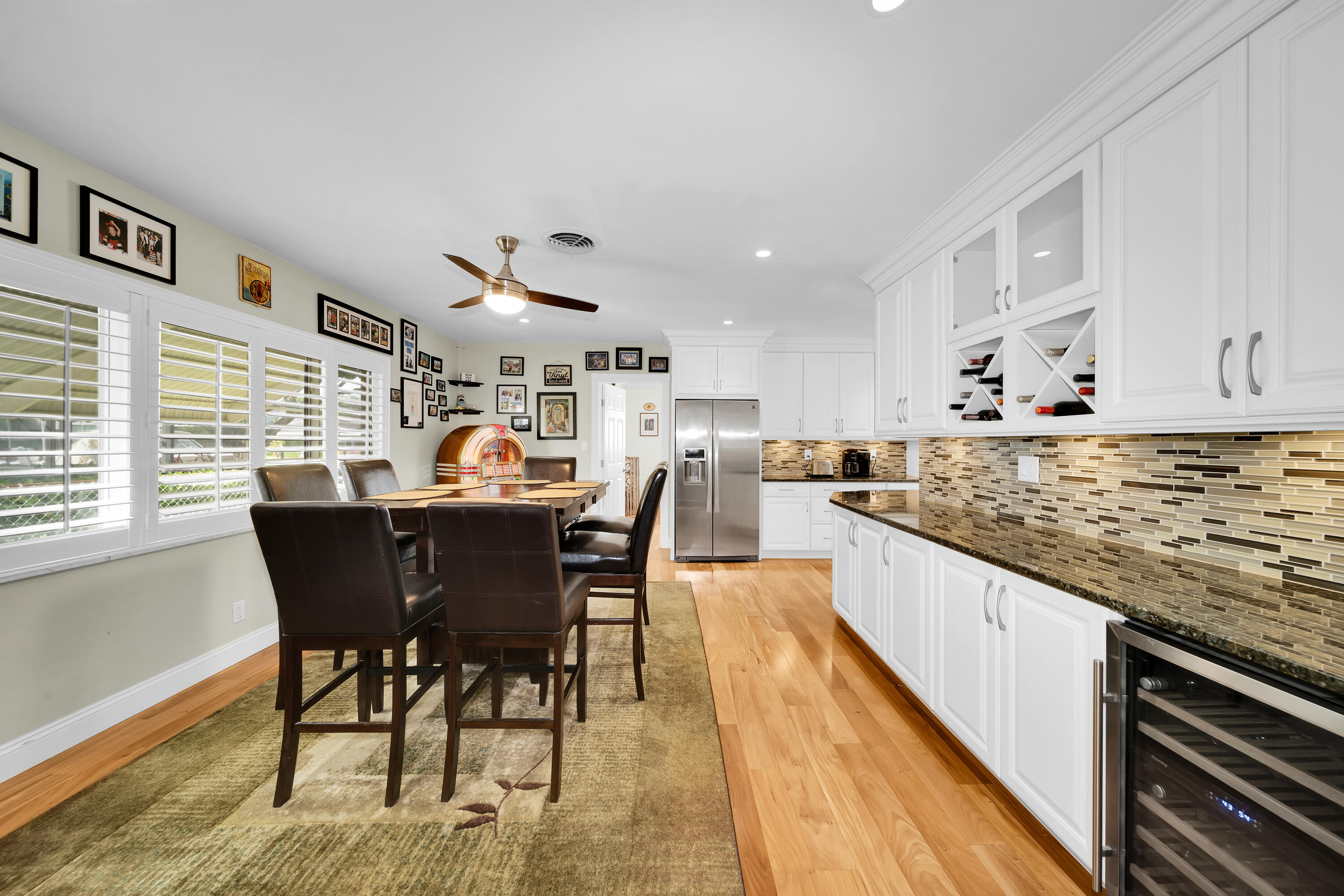 SANTA BARBARA SHORES - Residential