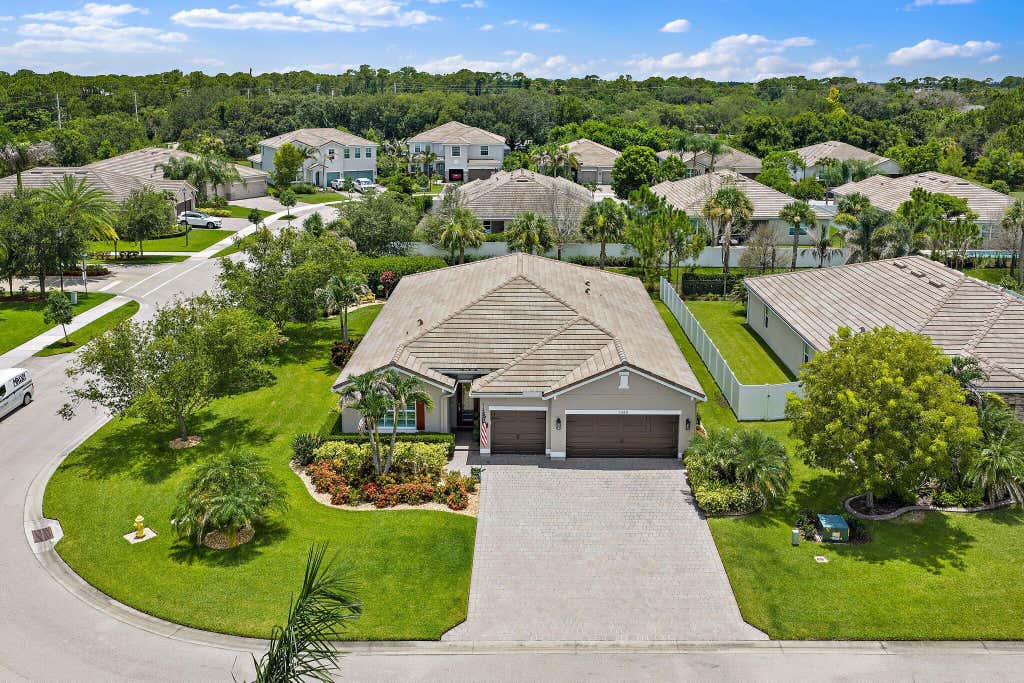 Photo of 2480 SW BERRY PARK Circle, Palm City, FL 34990 (MLS # B26061340)