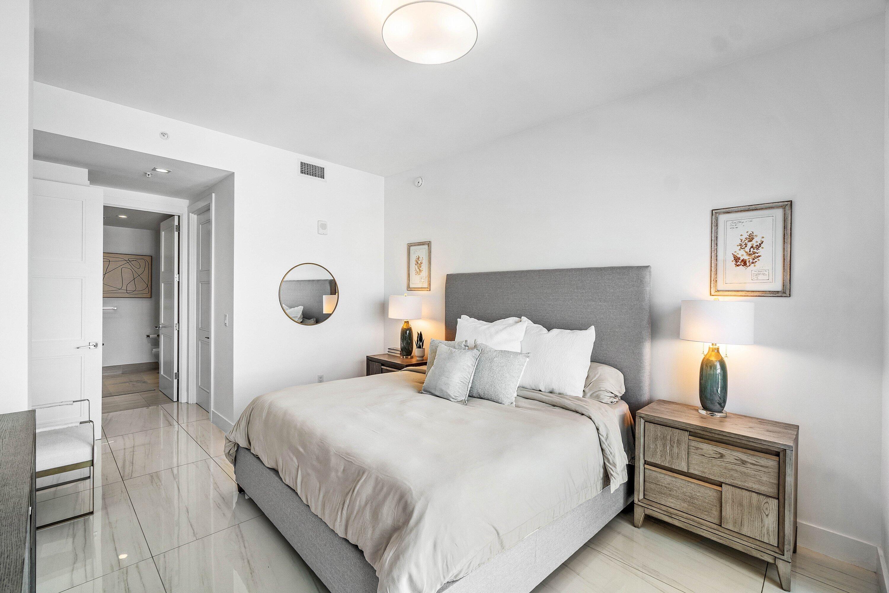 TOWER 155 CONDO - Residential