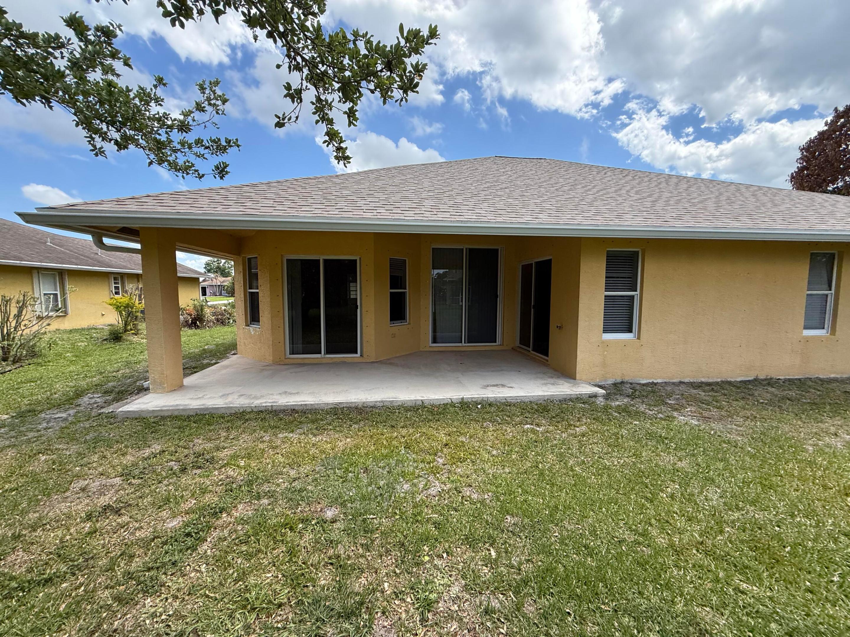 PORT ST LUCIE SECTION 11 - Residential