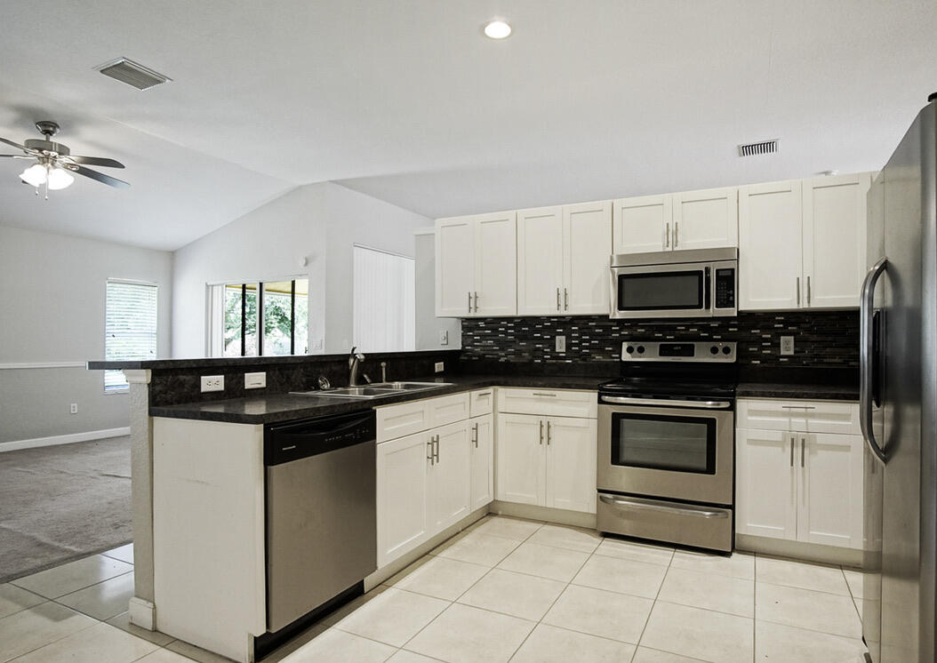 1961 SW Delmonico Avenue