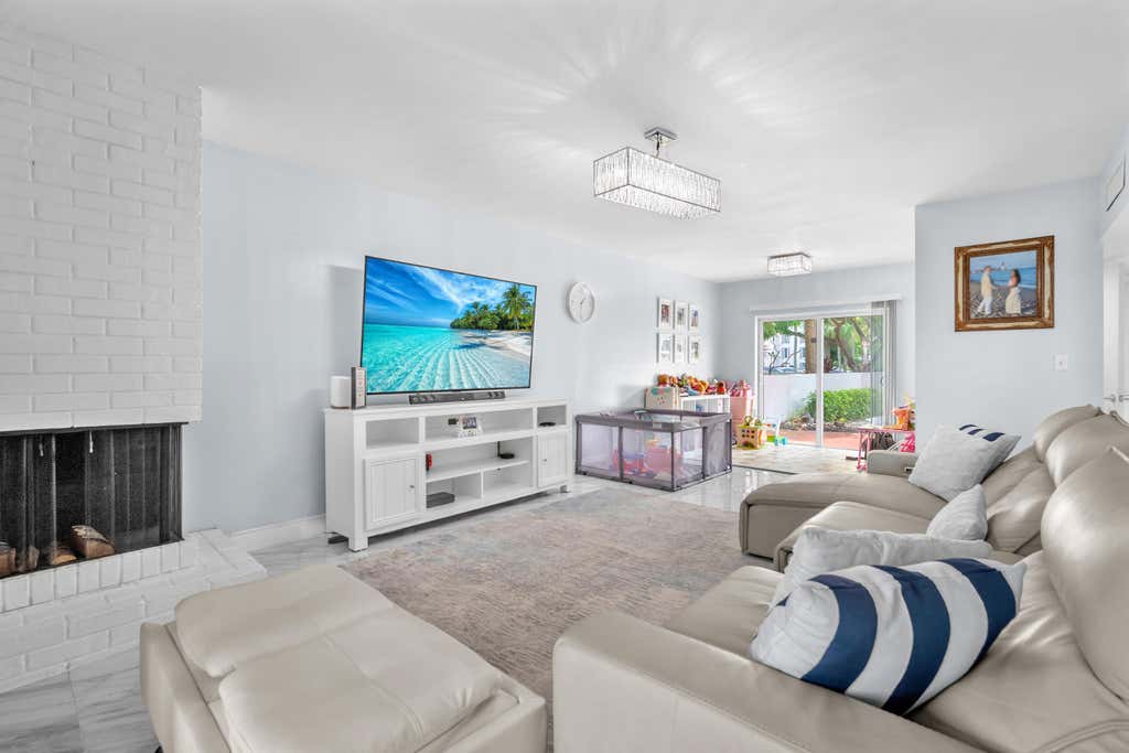 Photo of 3119 N PALM AIRE Drive #3119, Pompano Beach, FL 33069 (MLS # B26053011)