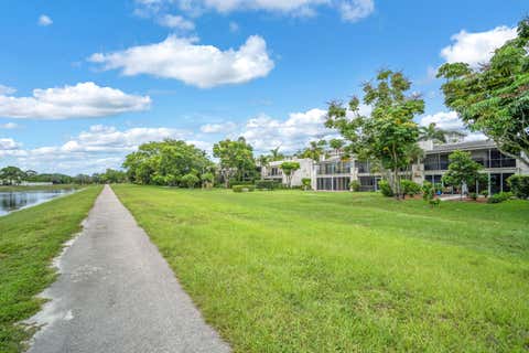 Tiny photo for 3119 N PALM AIRE Drive #3119, Pompano Beach, FL 33069 (MLS # B26053011)