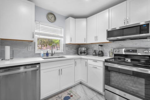 Tiny photo for 3119 N PALM AIRE Drive #3119, Pompano Beach, FL 33069 (MLS # B26053011)