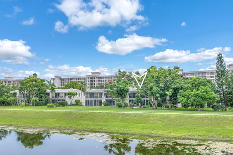Tiny photo for 3119 N PALM AIRE Drive #3119, Pompano Beach, FL 33069 (MLS # B26053011)