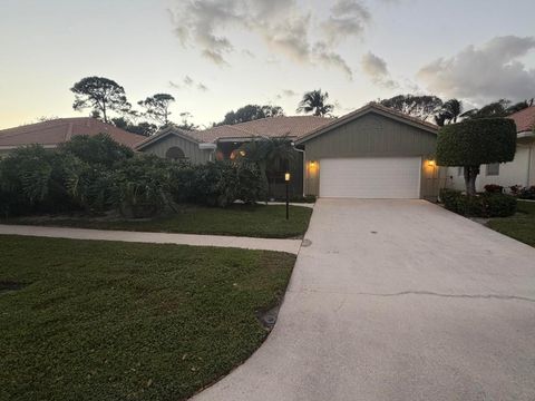 9055 Cypress Hollow Drive Palm Beach Gardens FL 33418