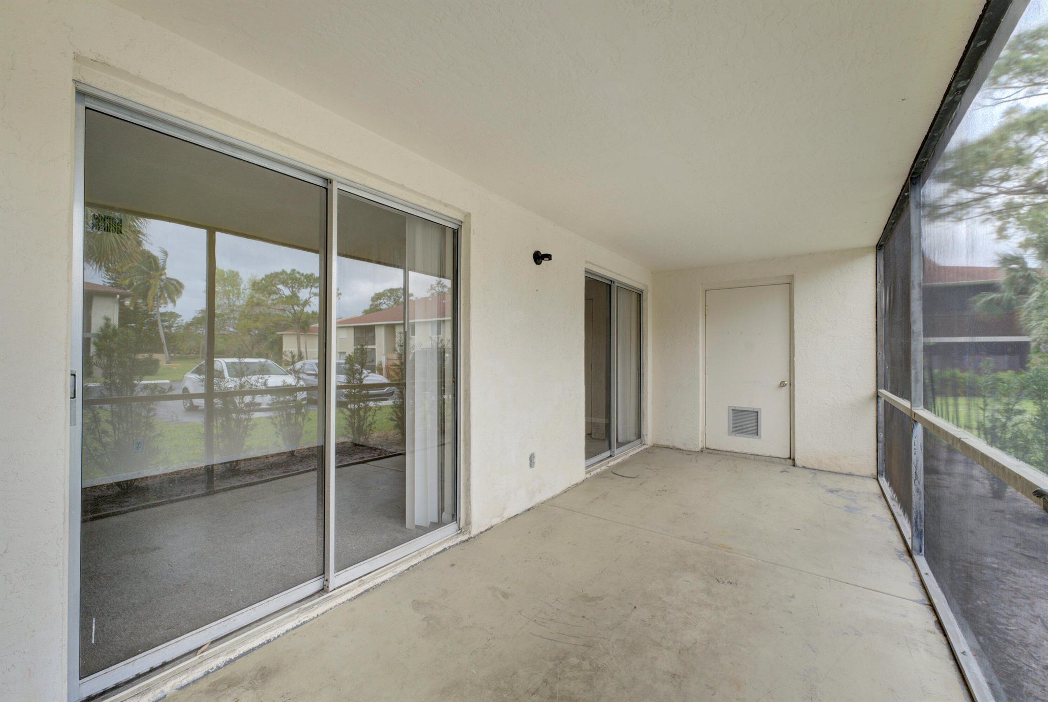 CHASEWOOD OF JUPITER COND - Residential Lease