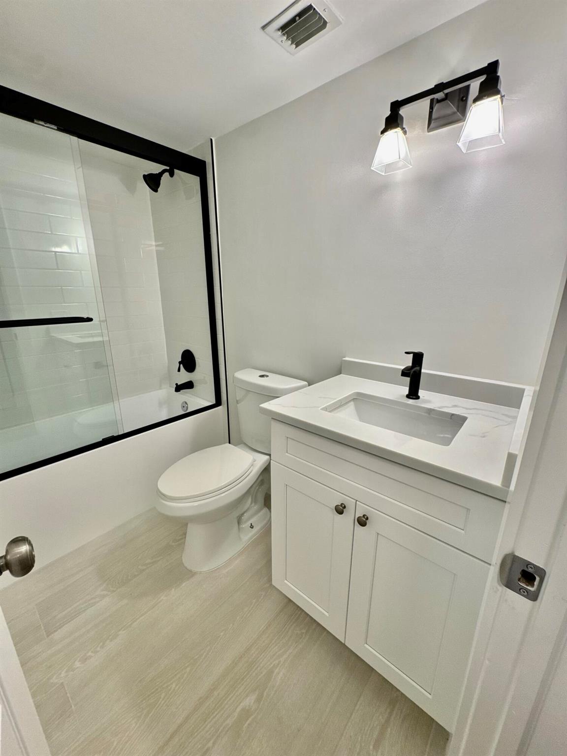 CHASEWOOD OF JUPITER COND - Residential Lease