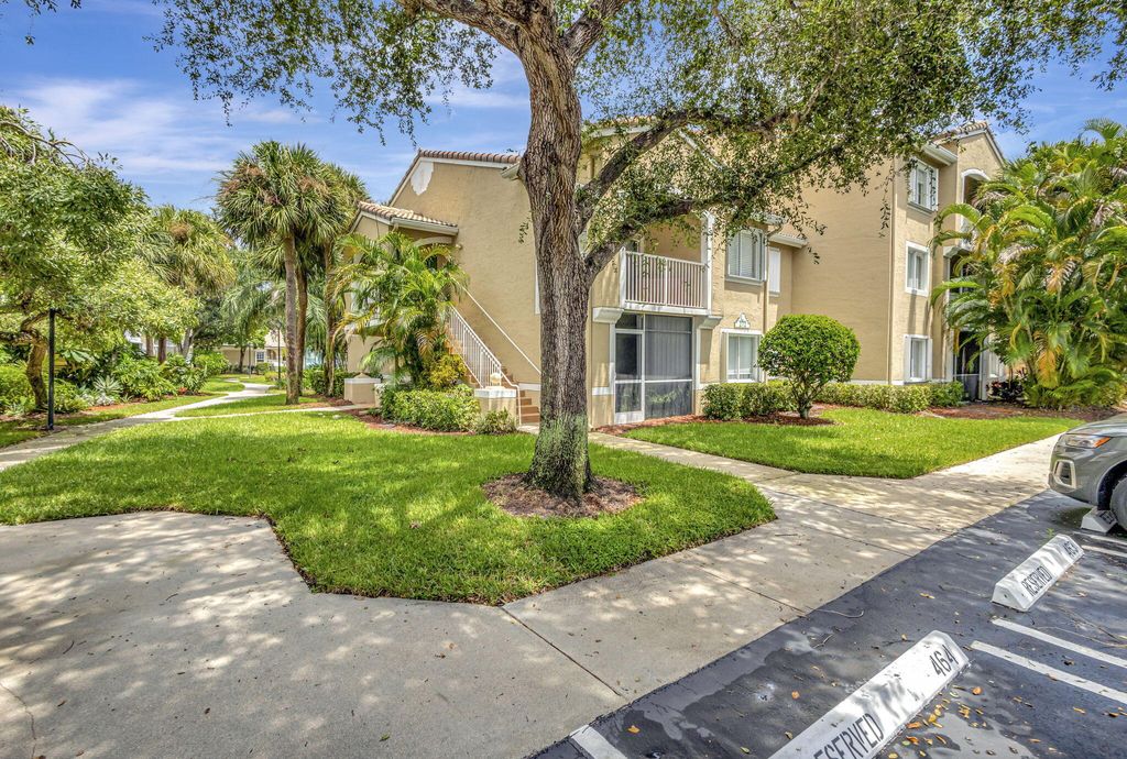 Photo of 272 Village Boulevard #7208, Tequesta, FL 33469 (MLS # R11012908)