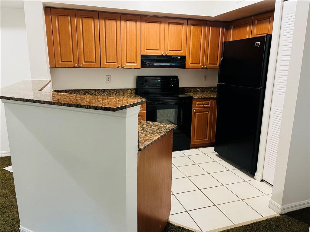 THE OAKS AT MIAMI GARDENS - Residential