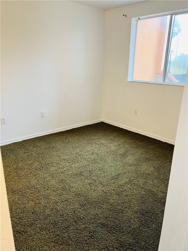 THE OAKS AT MIAMI GARDENS - Residential