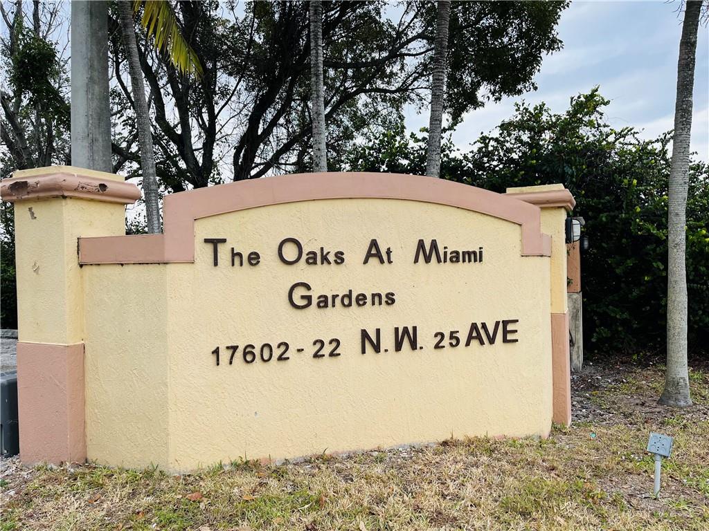 THE OAKS AT MIAMI GARDENS - Residential
