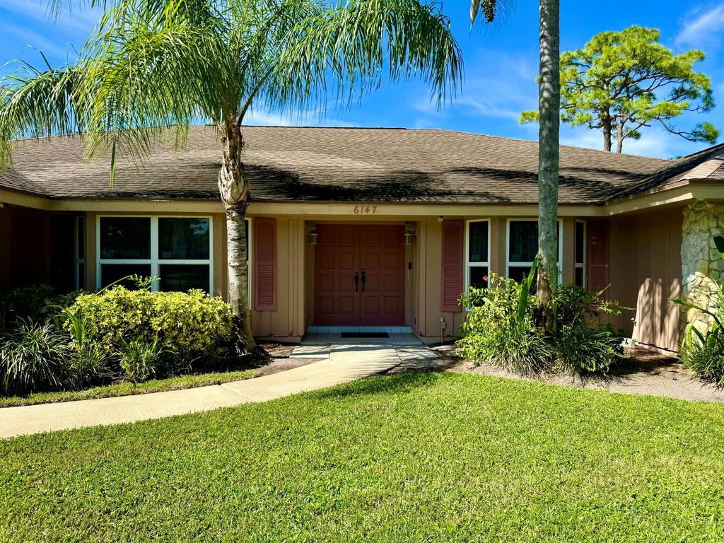 Photo of 6147 Woodlake Road, Jupiter, FL 33458 (MLS # R11025170)