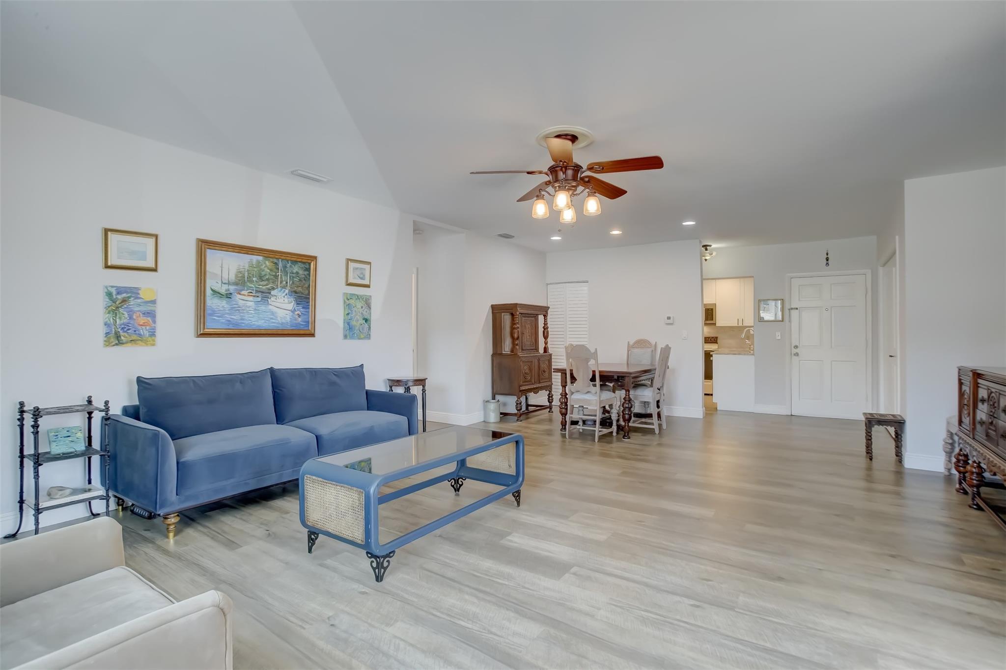 Bon Bini Condominium - Residential