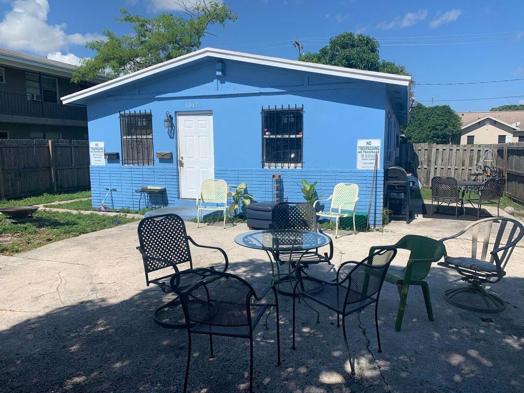 Photo of 1017 13th Street #B, West Palm Beach, FL 33401 (MLS # R11163328)