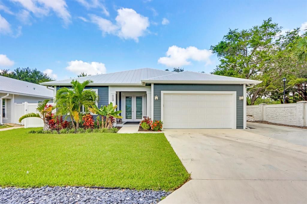 Photo of 17735 Cinquez Park Road Rd W, Jupiter, FL 33458 (MLS # R10810083)