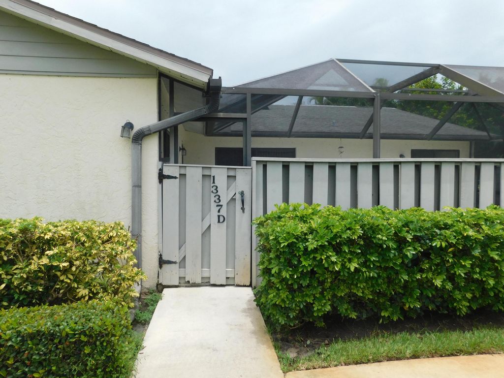 Photo of 1337 Peppertree Trail, Fort Pierce, FL 34950 (MLS # R11002638)