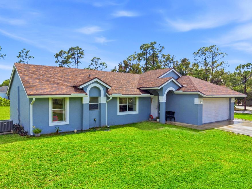 Charming corner single-family home featuring 3 bedrooms and 2 bathrooms, ideally situated in the heart of Florida Green. Enjoy the peaceful Loxahatchee lifestyle while being conveniently close to major highways and Palm Beach International Airport. This fully furnished home offers a warm and welcoming space, perfect for the right family to call home.