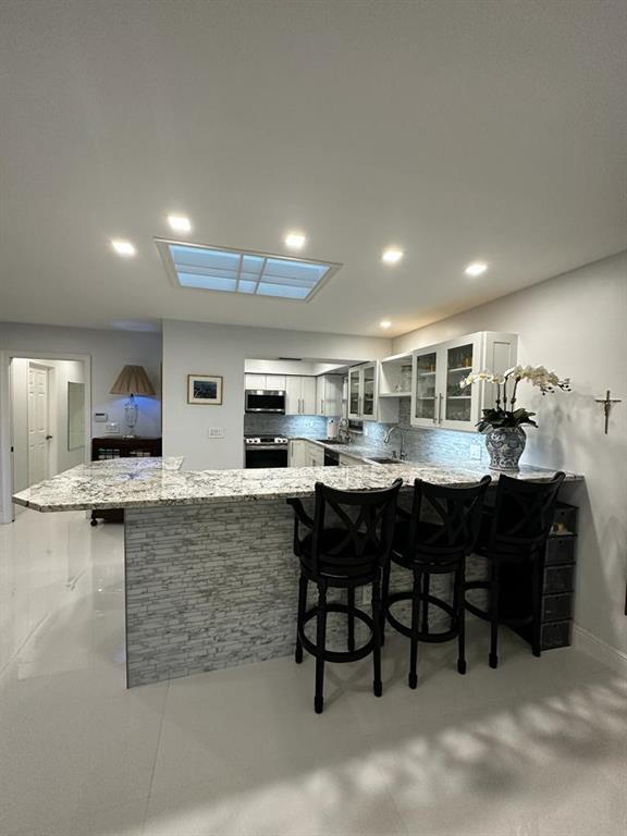 TWELVE OAKS CONDO - Residential