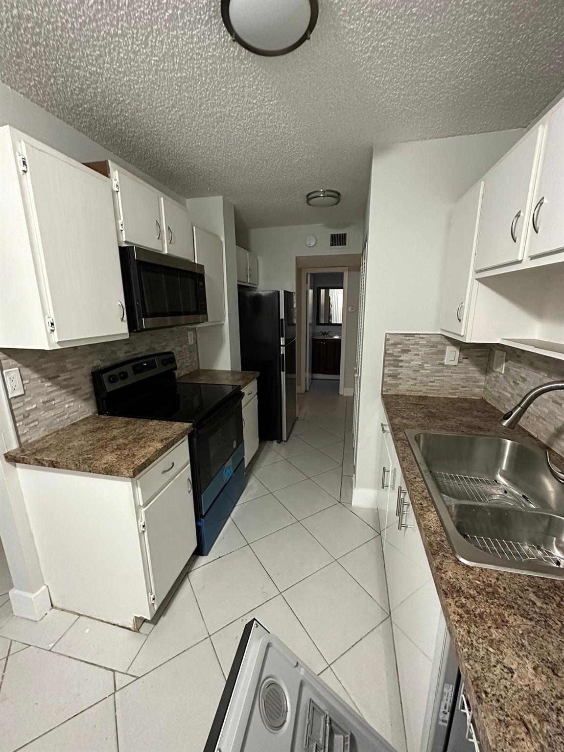 3550 Blue Lake Dr 101