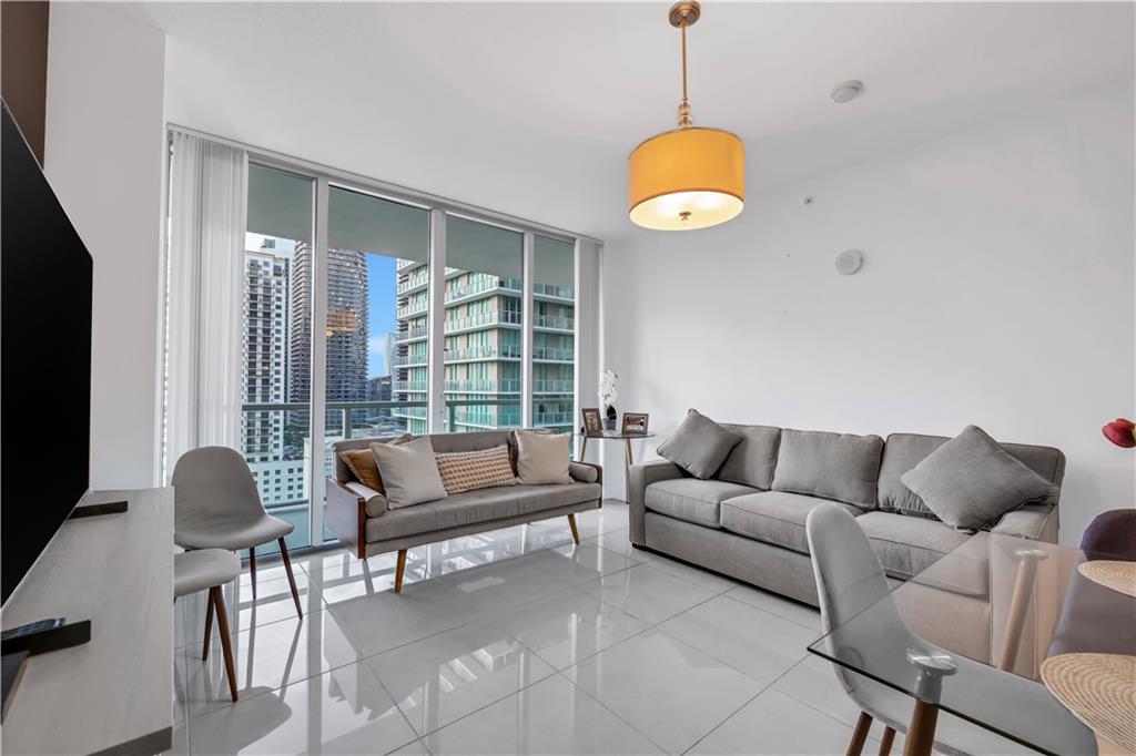 THE AXIS ON BRICKELL COND - Residential