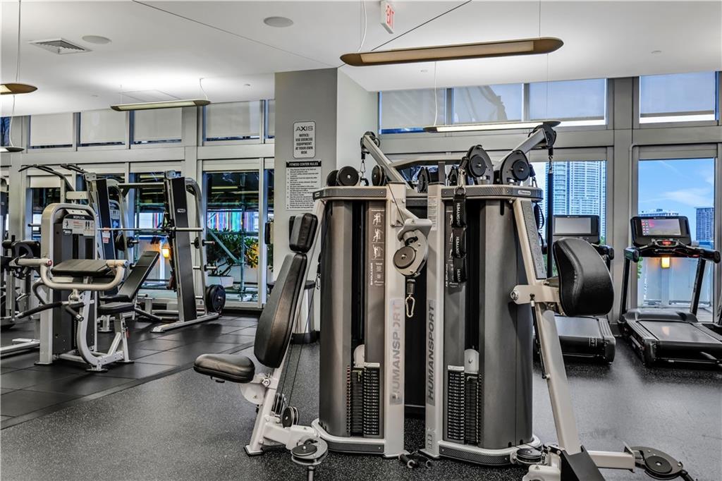THE AXIS ON BRICKELL COND - Residential
