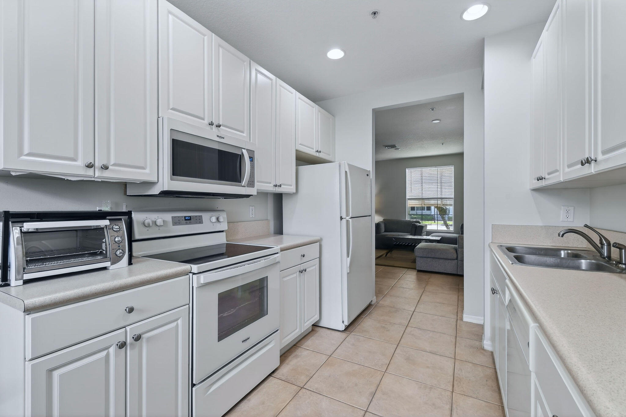 ABACOA TOWN CENTER 3 - Residential Lease