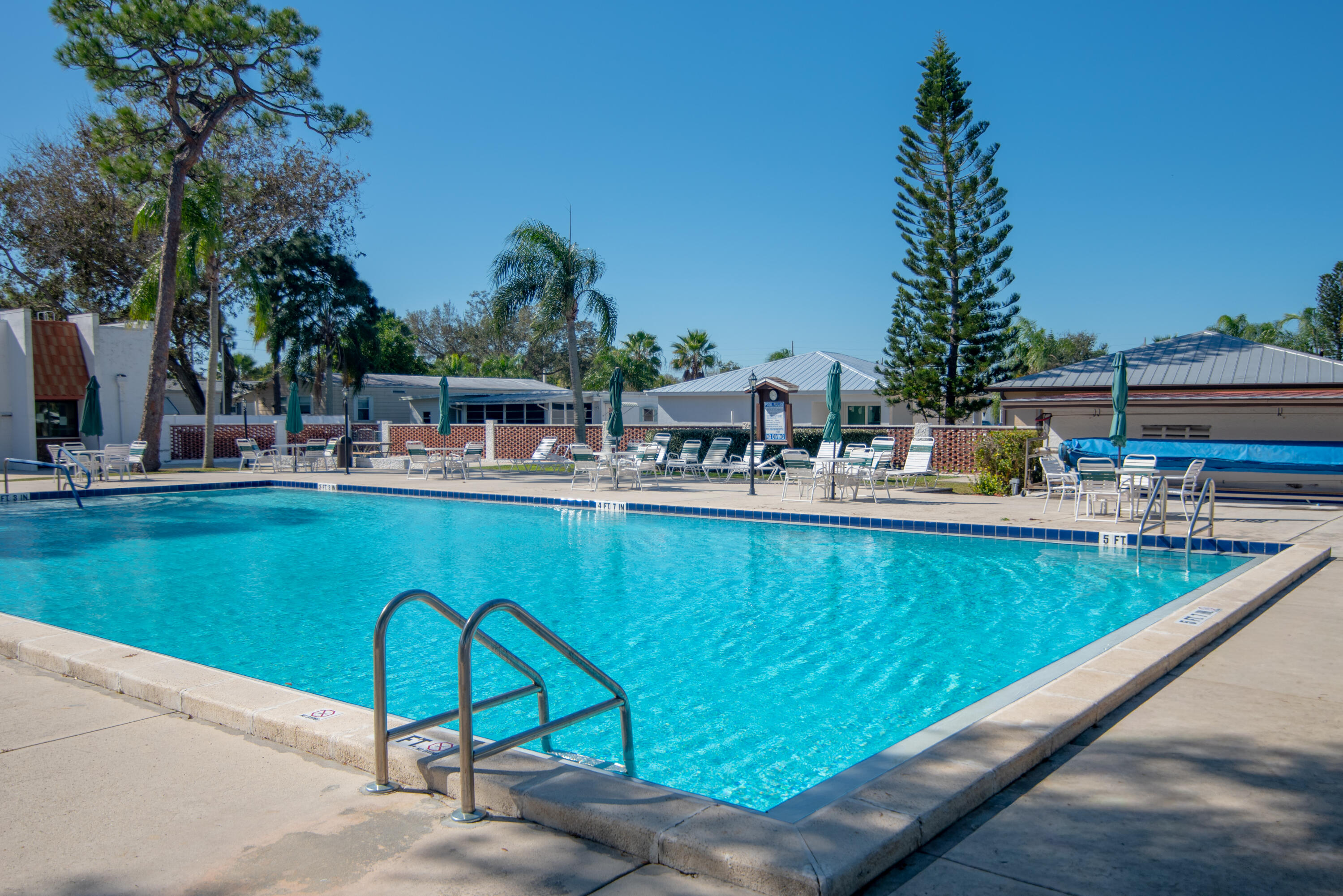 Spanish Lakes - Residential