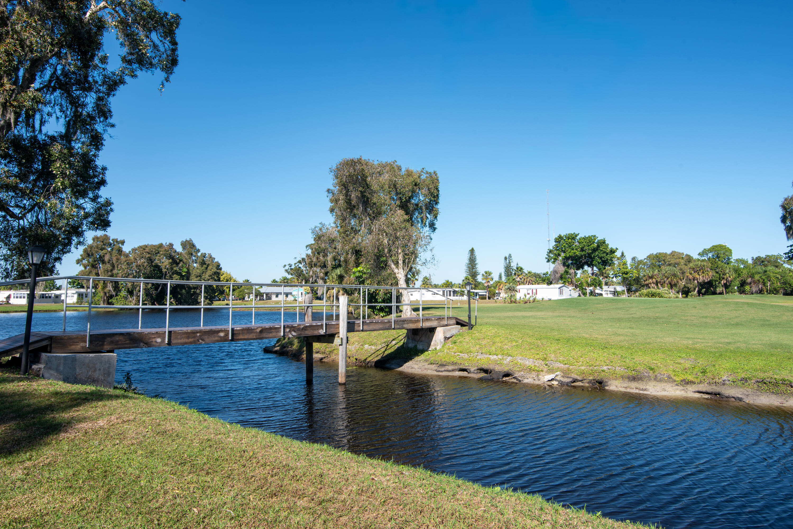 Spanish Lakes - Residential
