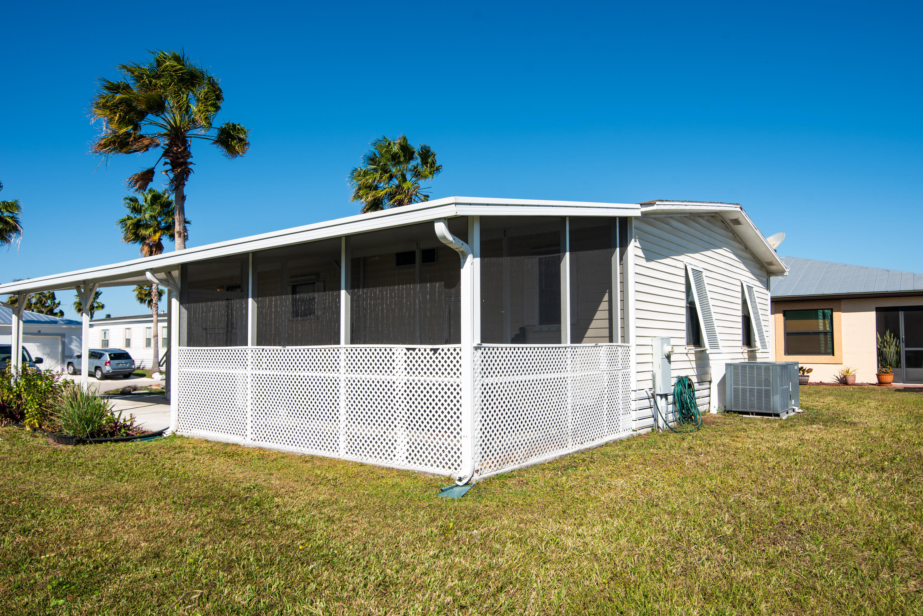 Spanish Lakes - Residential