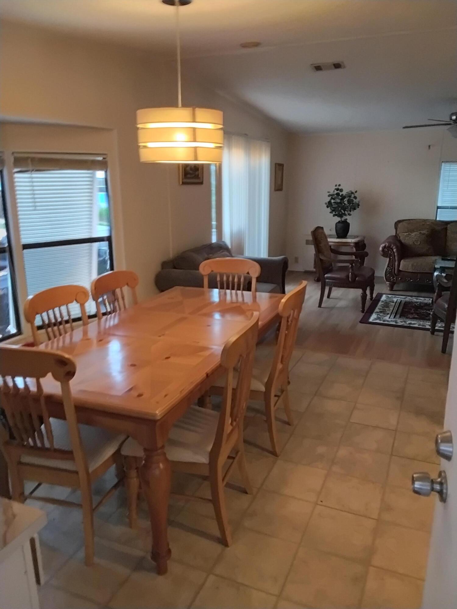Spanish Lakes - Residential