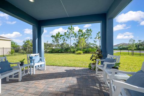 A home in Loxahatchee