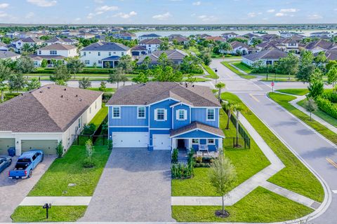 A home in Loxahatchee