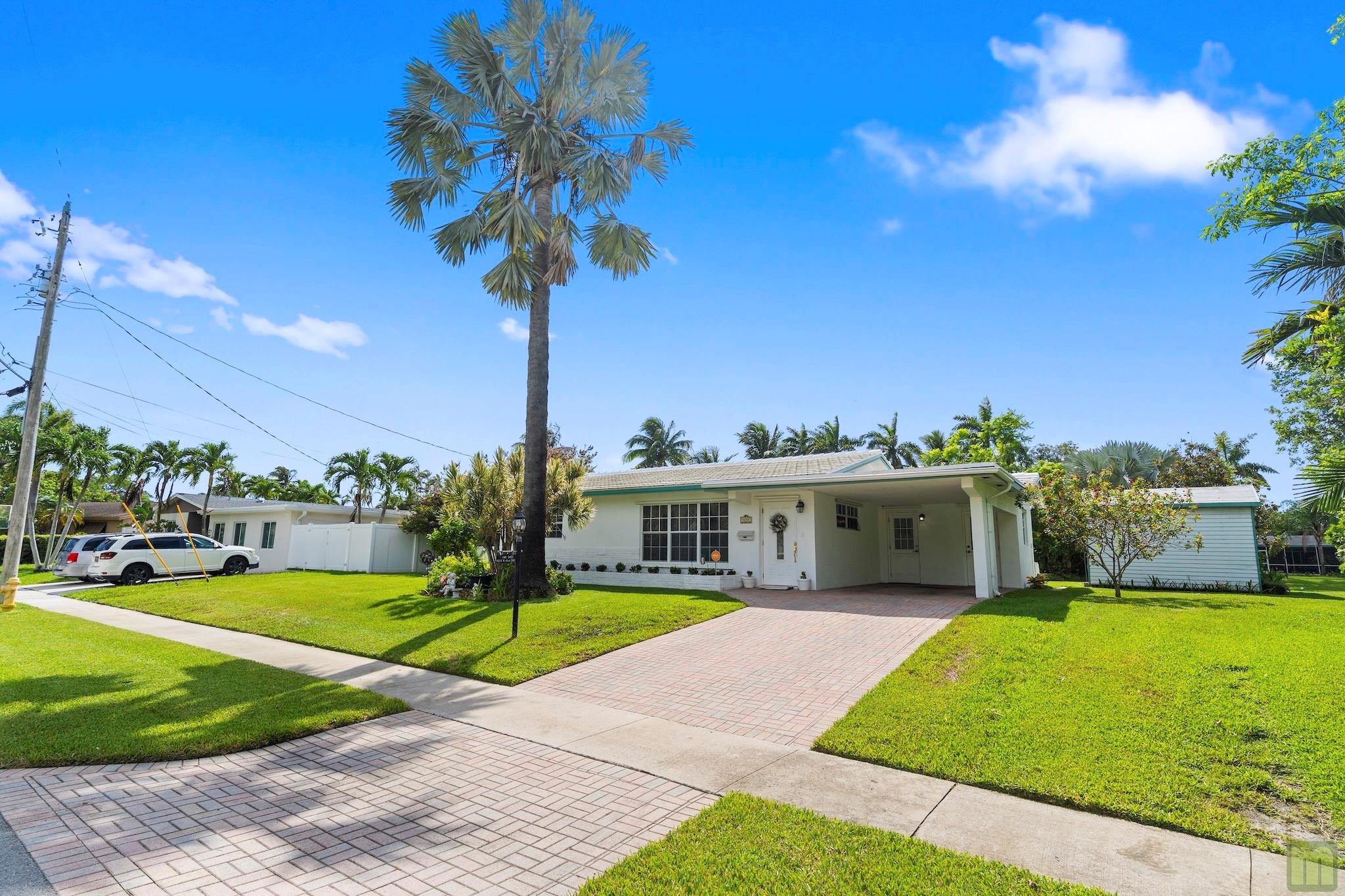 920 NW 42nd Ter